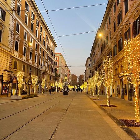 Heart Of Rome Vatican Deluxe New Apartment 1Gb Wifi Luaran gambar