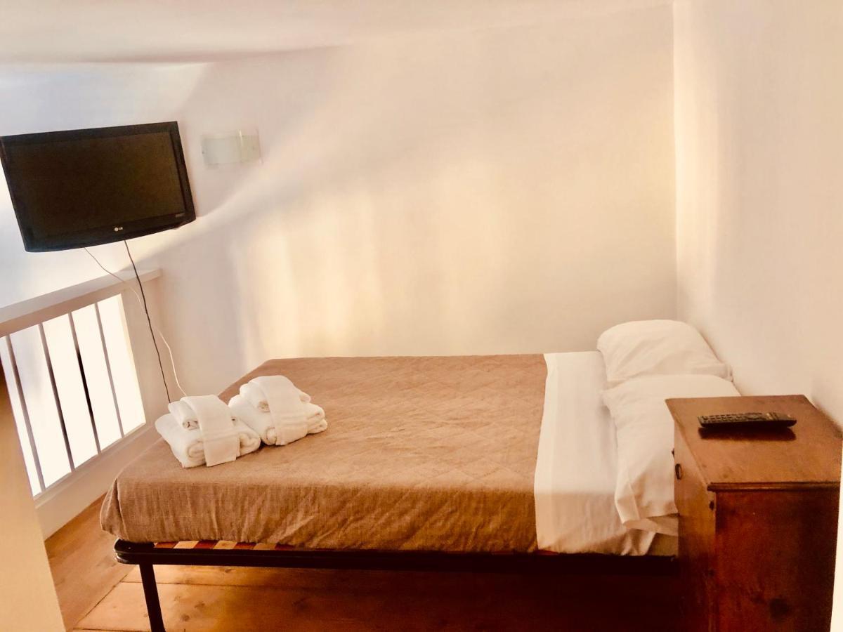 Heart Of Rome Vatican Deluxe New Apartment 1Gb Wifi Luaran gambar