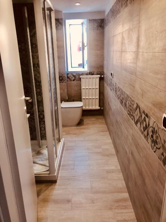 Heart Of Rome Vatican Deluxe New Apartment 1Gb Wifi Luaran gambar