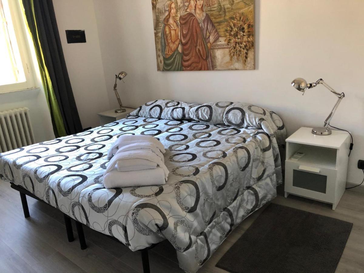 Heart Of Rome Vatican Deluxe New Apartment 1Gb Wifi Luaran gambar